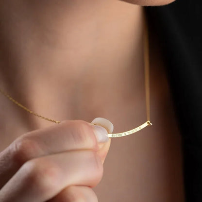 Customized Curved Bar Name Necklace - Billien