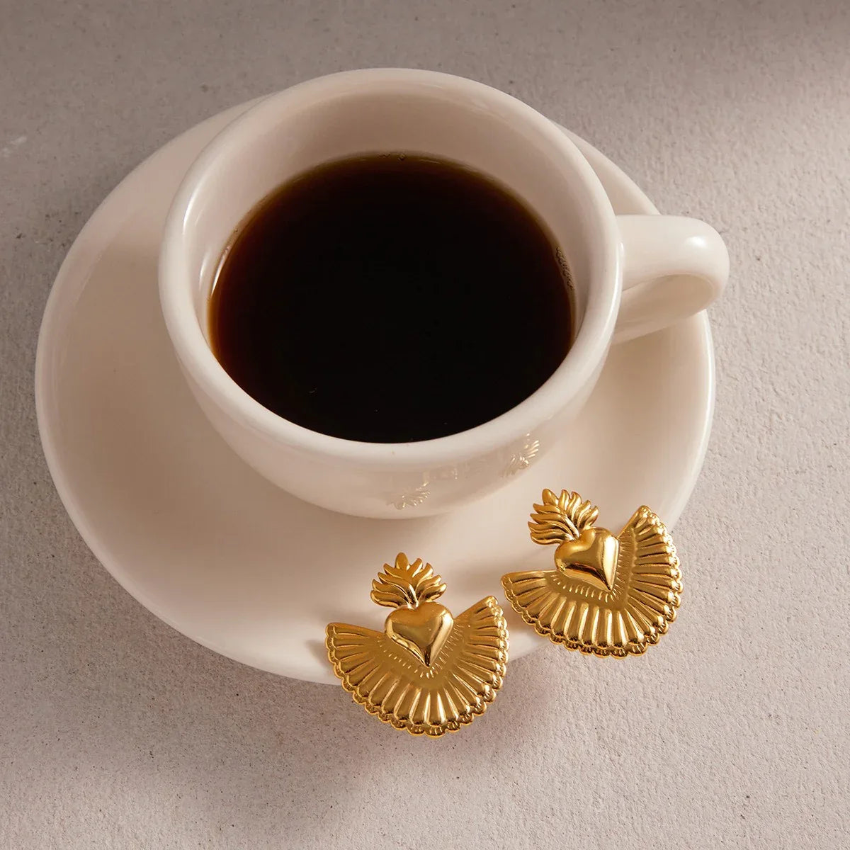 18K gold heart-shaped titanium steel stud earrings - Billien