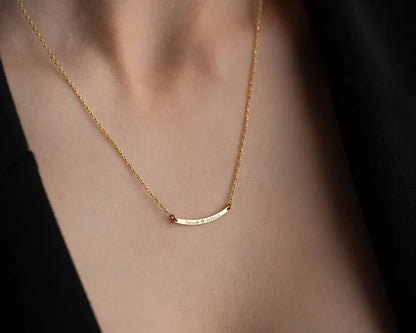 Customized Curved Bar Name Necklace - Billien